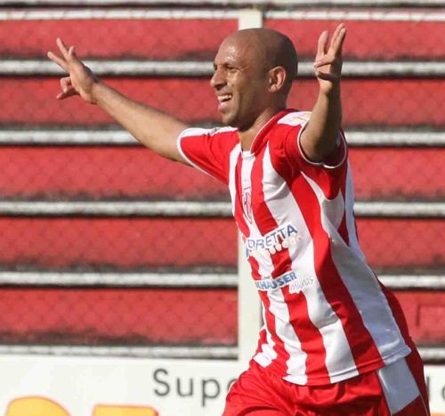 Artilheiro Giba se apresenta no Atlético Ibirama - SC