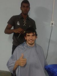 A outra profissão do Cabeleireiro e Zagueiro Léo Breno.