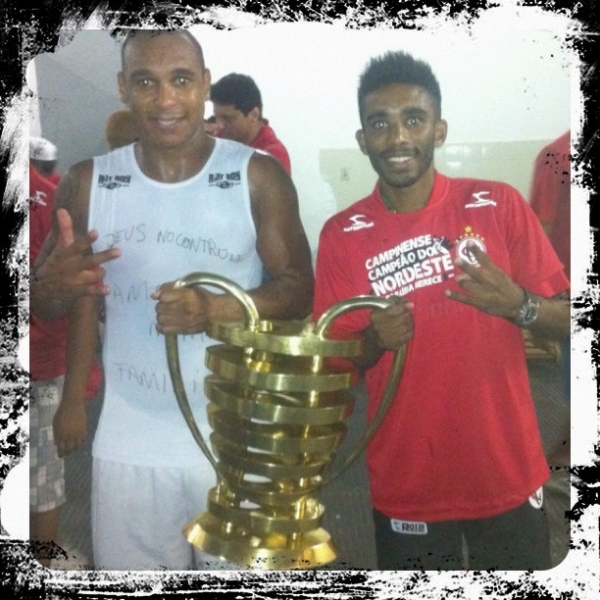 É gol em dose tripla Wilian Araujo, Edimar, Selmir.