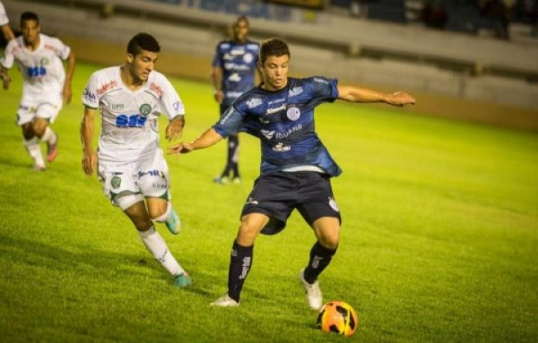 Confiança vence nos pênaltis e se classifica na Copa do Brasil