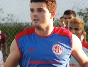 É gol! Zagueirão Edvanio do America de Natal-RN