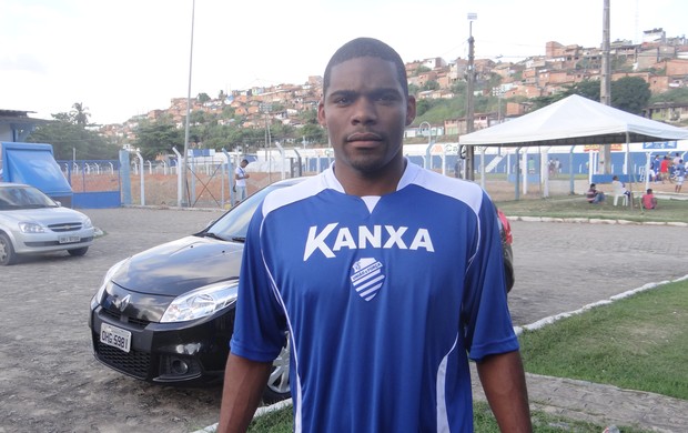 Direção do CSA-AL apresenta o Lateral Esquerdo Santos