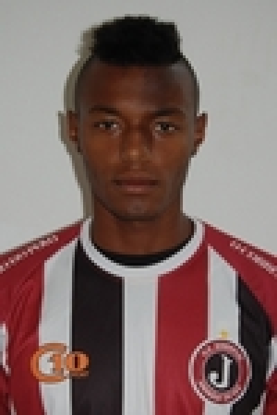Atacante Romero acerta com clube Mineiro