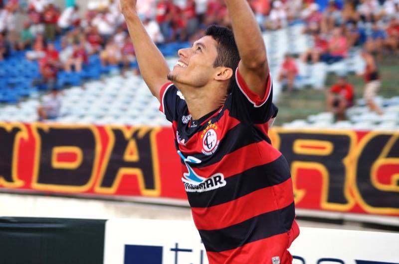 2 gols de Valdo!