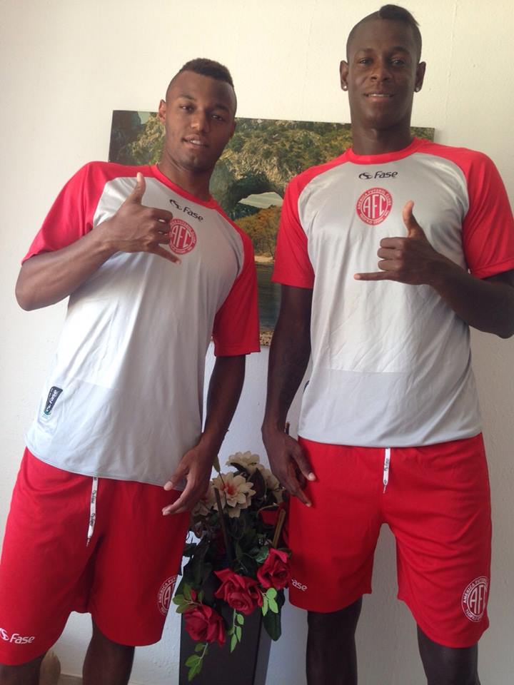 Atacantes Impacto Romero e Jairo no Mineiro 2015