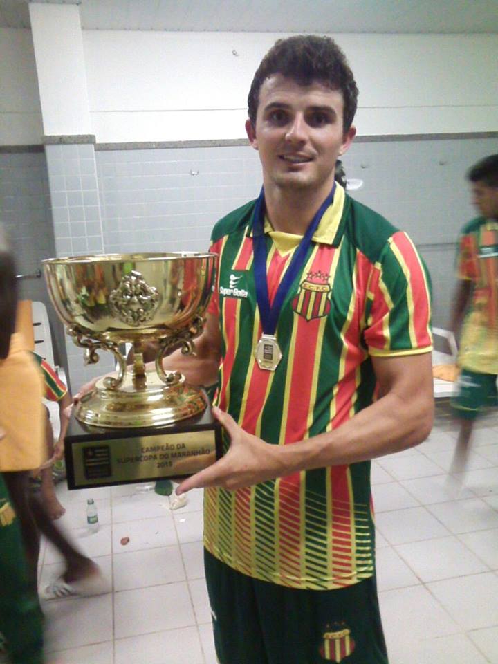 Primeiro Título de 2015 atleta Impacto Edvanio