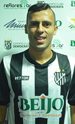 Tem Gol! O quinto dele em 2016! Edinho