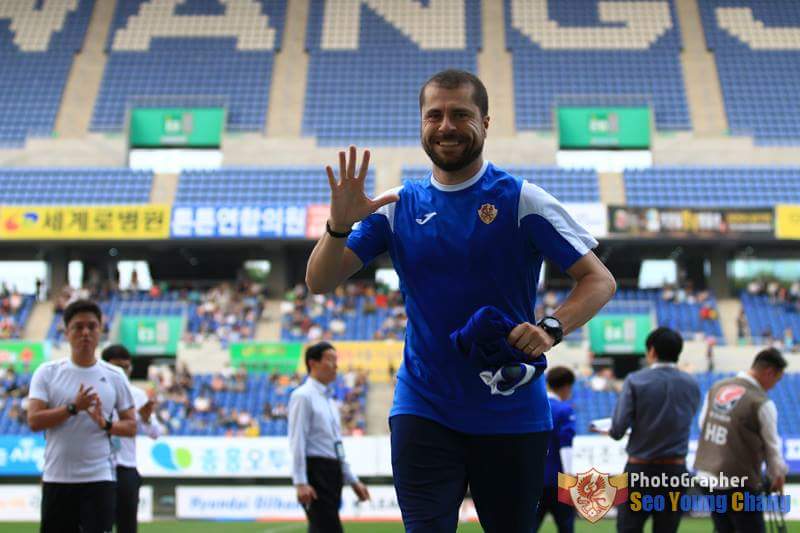 Guilherme Rondon com ótima campanha na Koreia