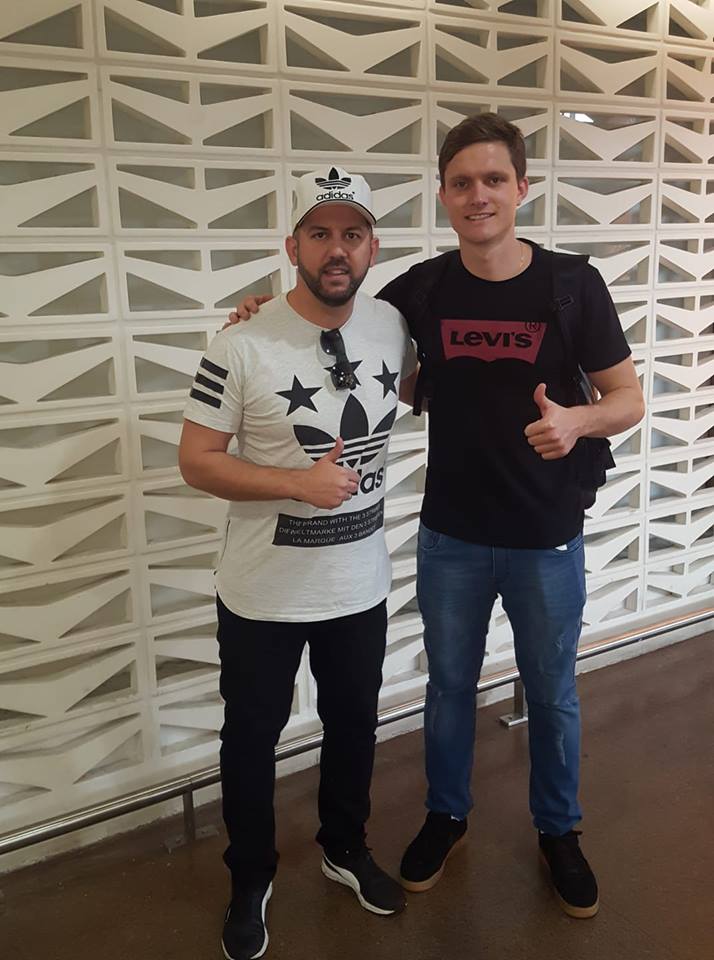 Zagueiro Impacto Gustavo Rambo embarcou para Ásia