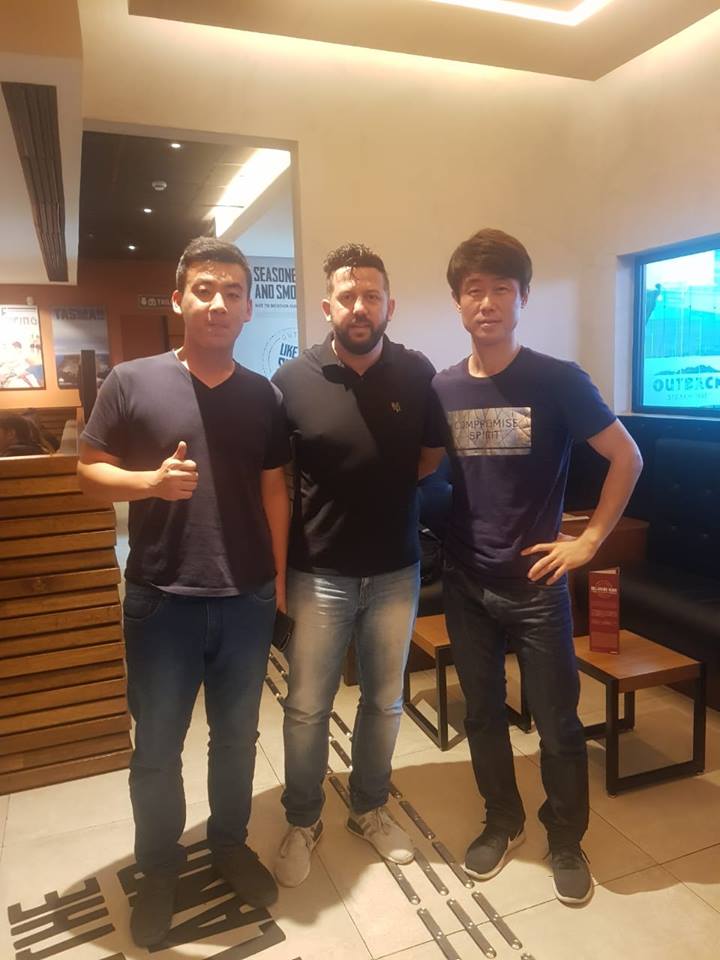 Reunião! Agentes Koreanos