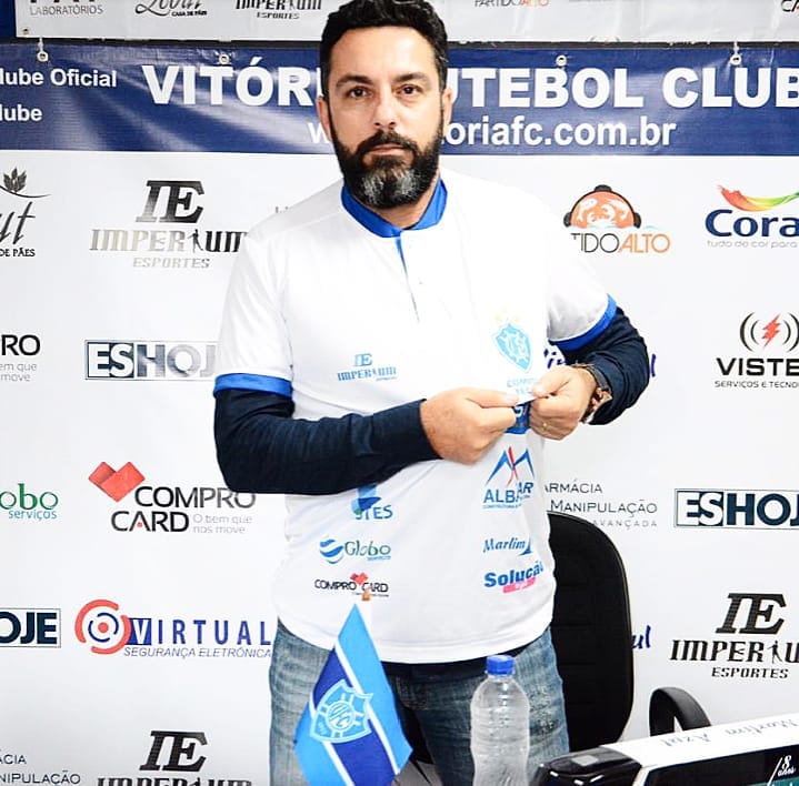 Rodrigo Fonseca acerta no Vitória-ES