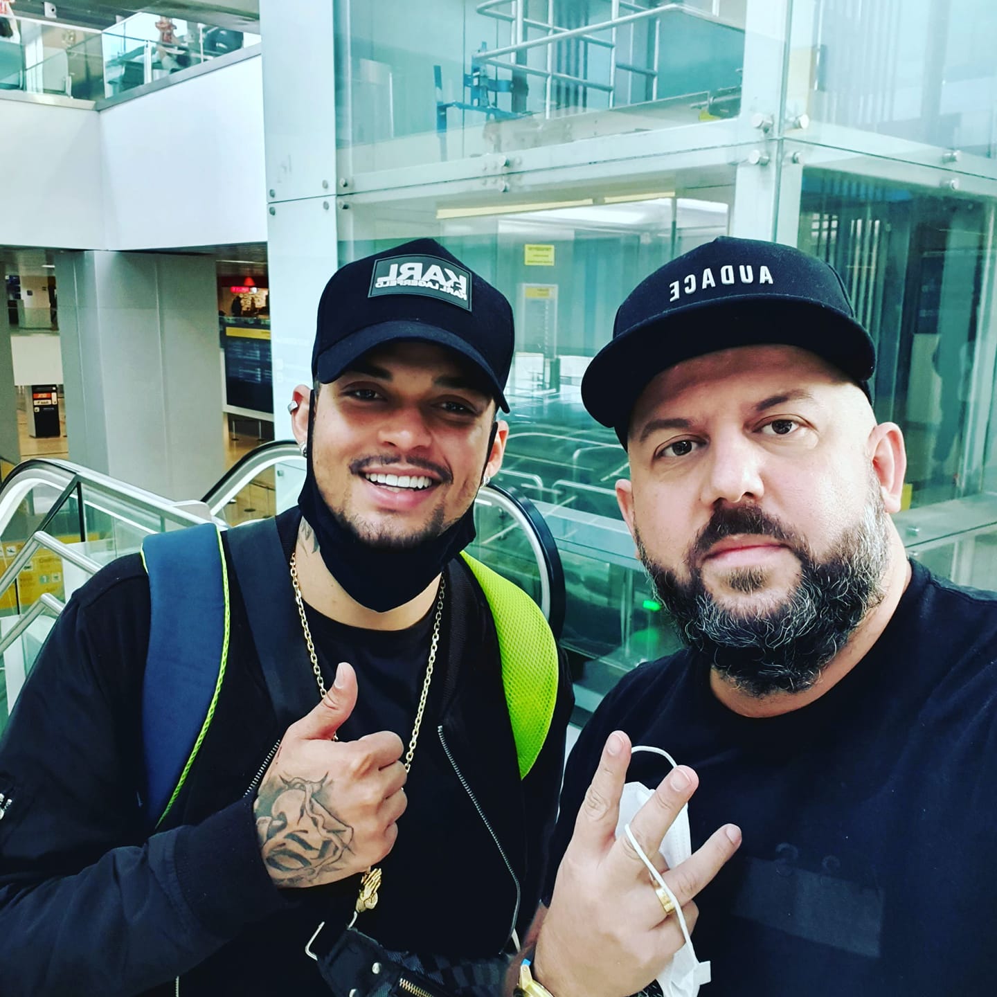 Anderson Cordeiro voltando de férias para Europa