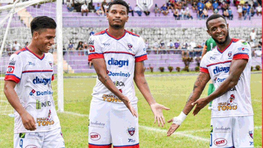 Tem Gol!!! Wesley Tanque (Centroavante) marcou em El Salvador
