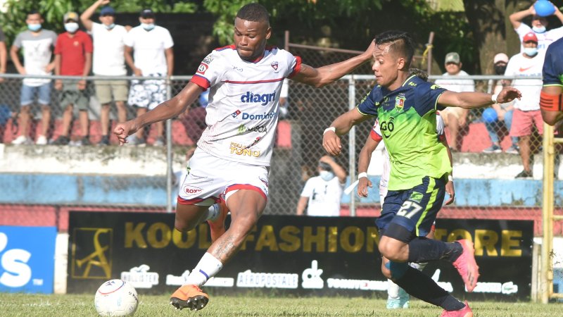 Tem Gol!! Novamente Wesley Tanque para o Firpo-El Salvador