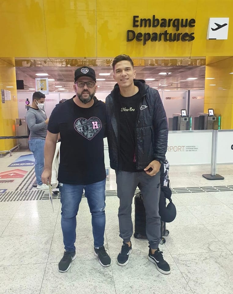 Negócio Internacional! Isaac viajou para seu desafio Internacional