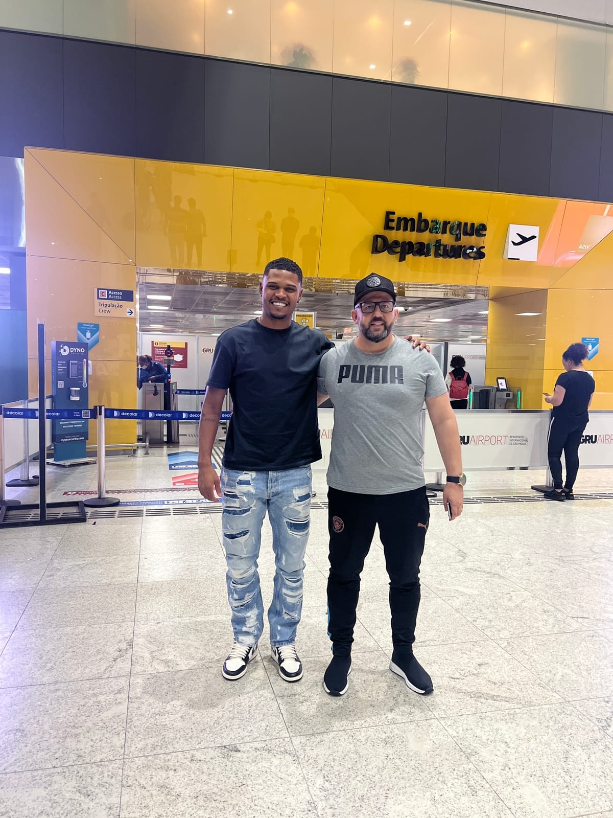 Negocio Internacional! Embarcando com o Artilheiro Wesley Tanque