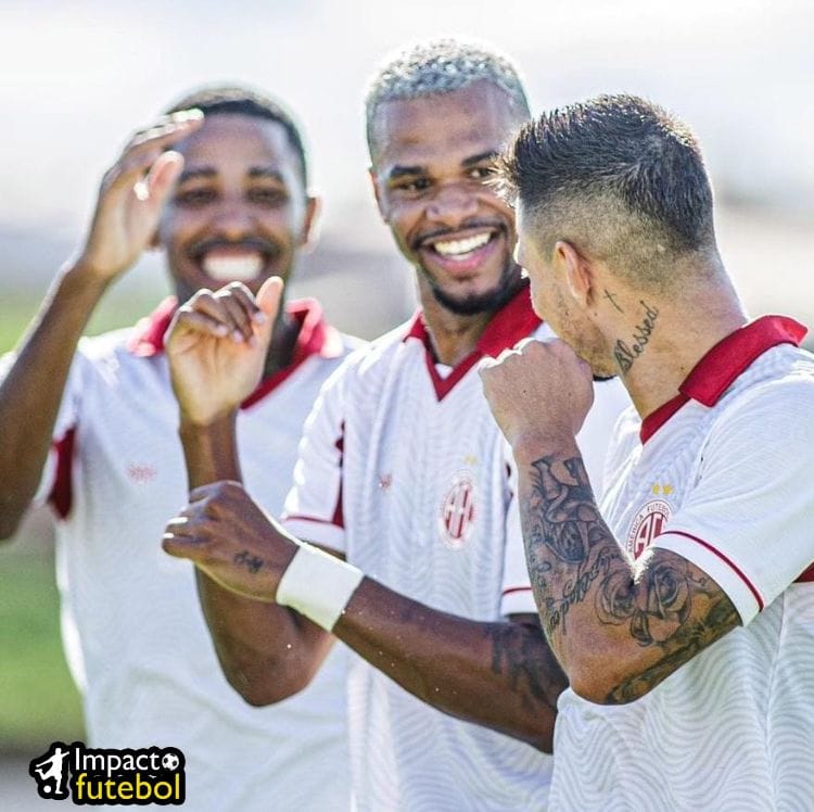 Tem Gol!!! Gustavo Henrique marca para o Mecão