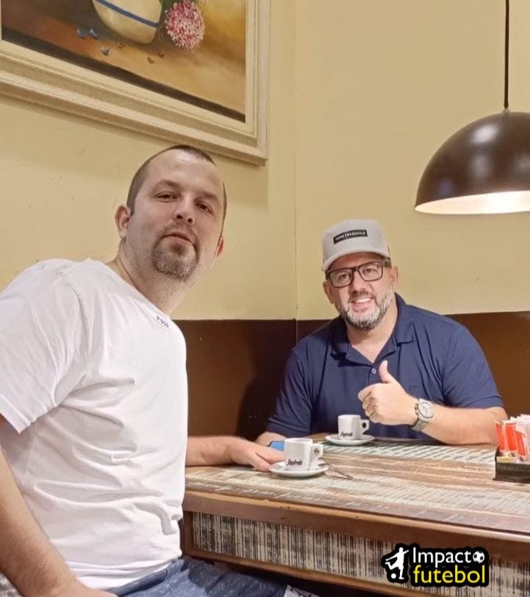 Reunião! Com o parceiro de negócios na Europa. 
