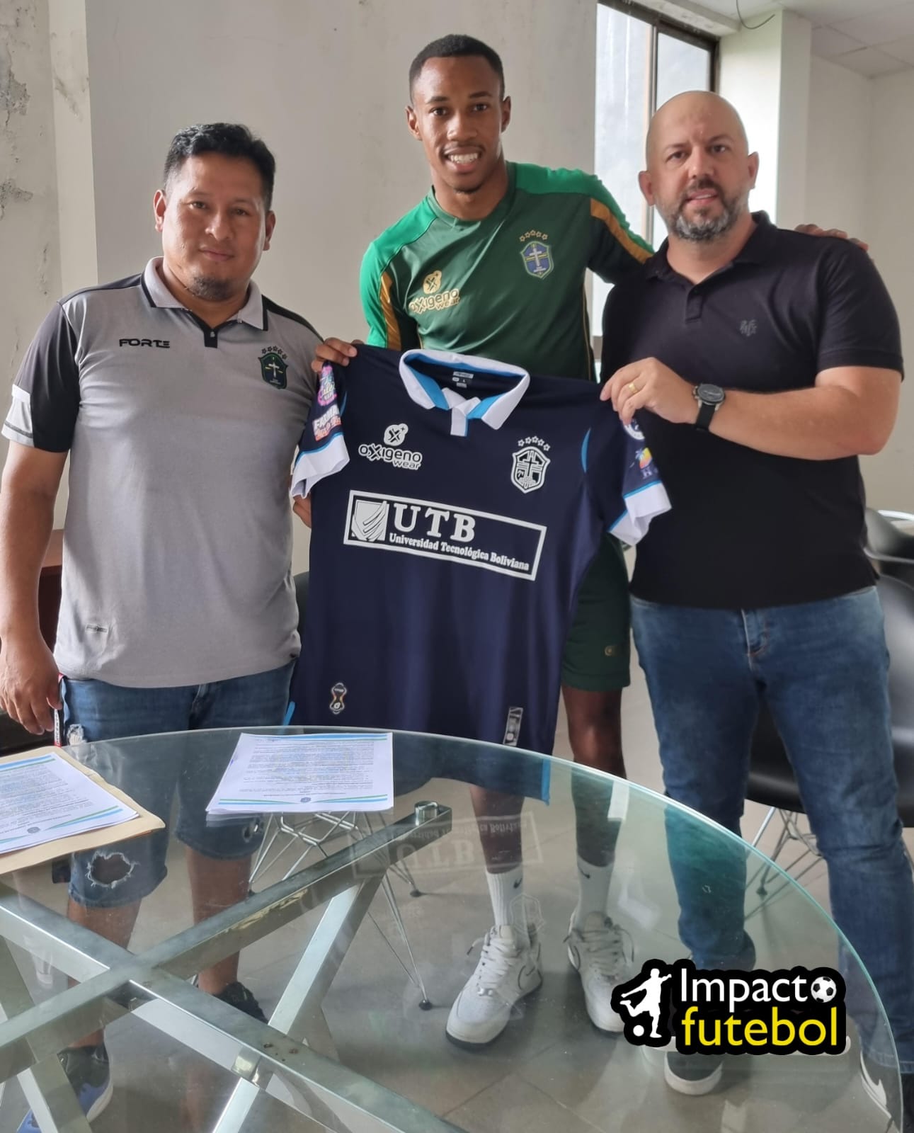 Negócio Internacional! Arthur Moura é do San Antônio - Bolívia