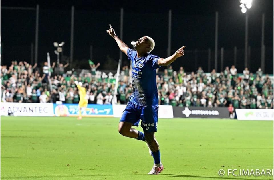 Tem Gol!! No Japão - Wesley Tanque novamente!!!