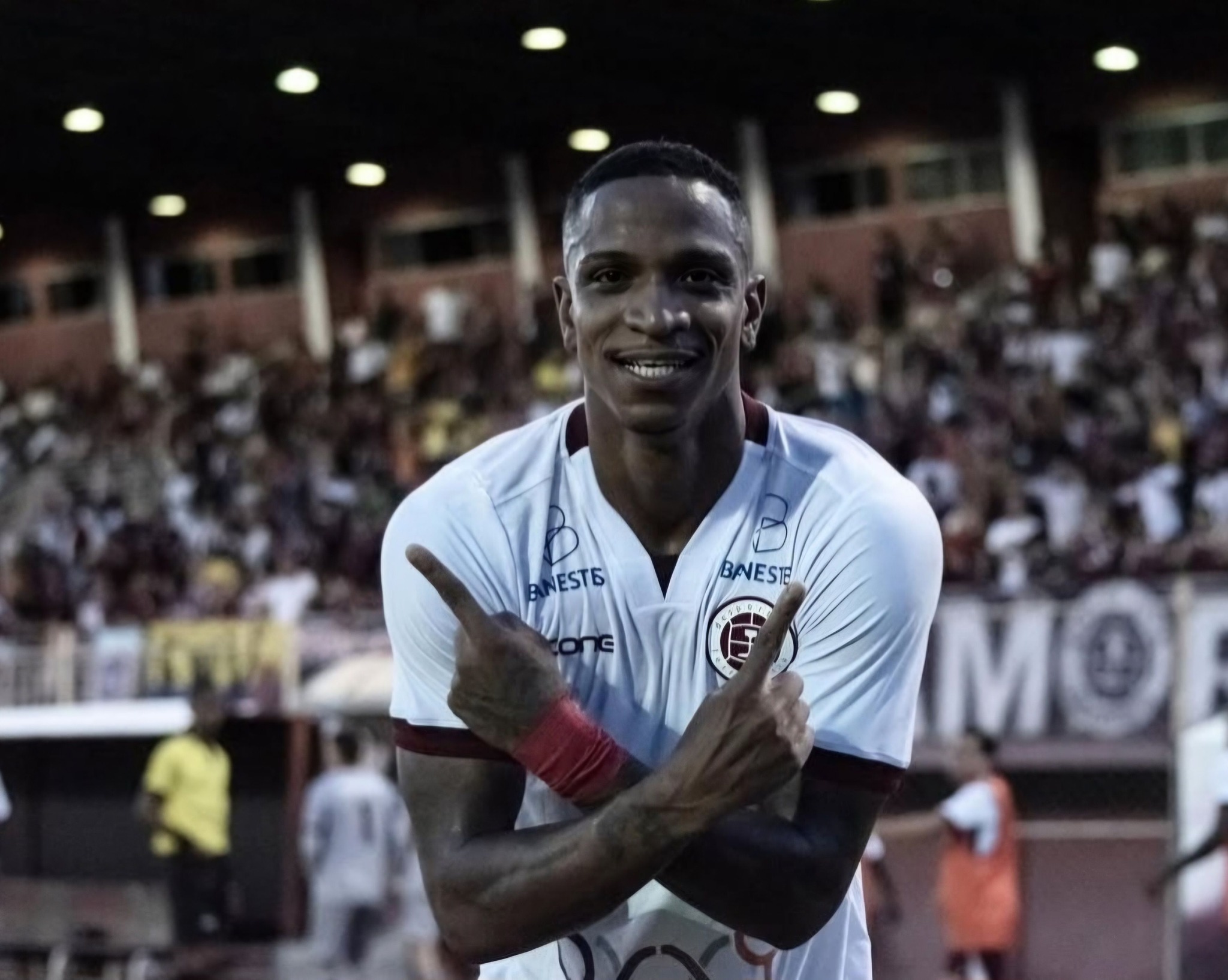 Tem Gol!!! Vinicius Baiano marca para a Desportiva-ES
