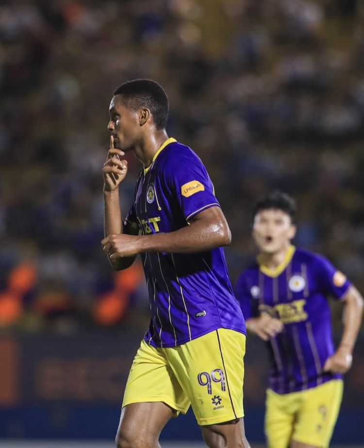 Tem Gol!!! Golaço no Vietna!!! Daniel Passira do Hanoi FC