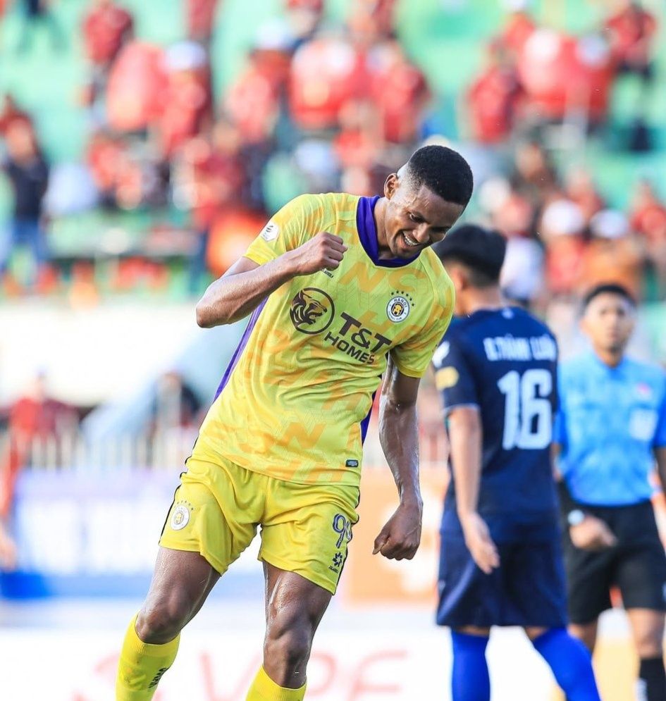 Tem Gol!!! Daniel Passira no Vietna