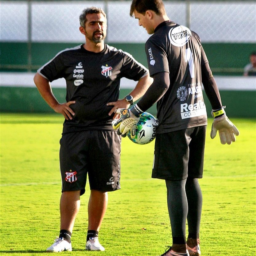 Wandomar Dionizio (Prep. de Goleiros) - Foto 9